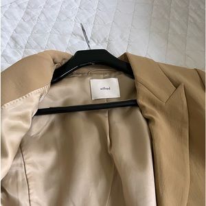 Size 4 used one time oversize Wilfred